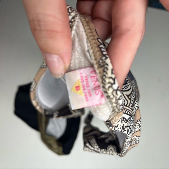 Venus Swim Suit Set - Picture 2 of 3